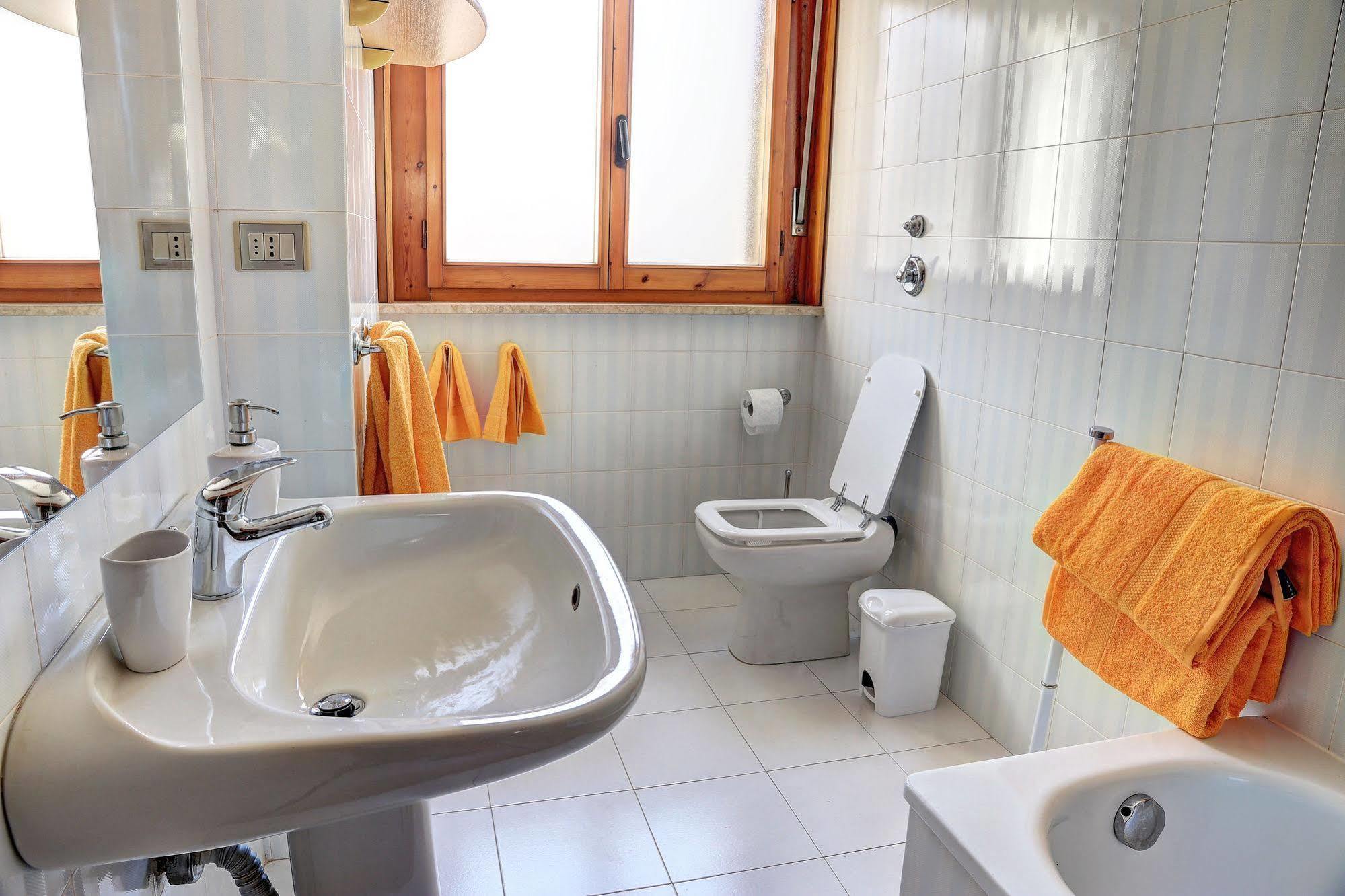 Apartment Medea Quartu SantʼElena Exteriör bild